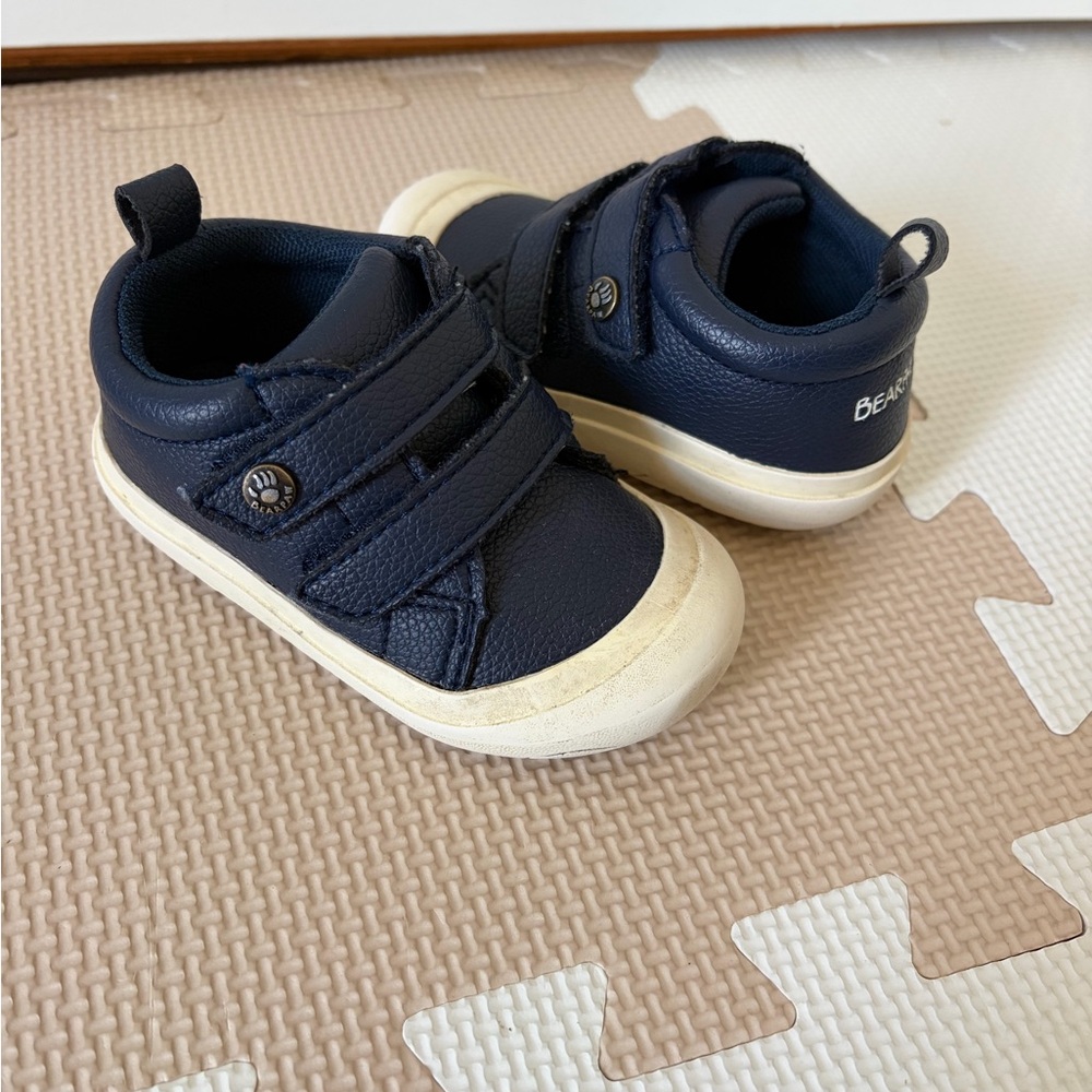 Bearpaw sneakers